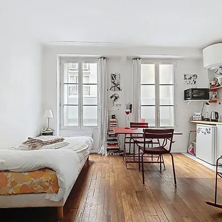Cosy Just A Stone's Throw From Montmartre Paris